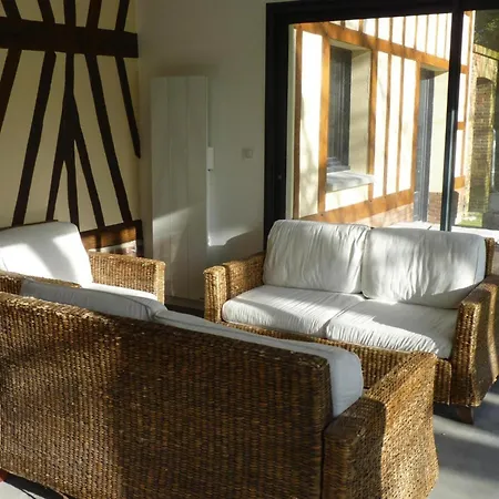Townhouse Near Bay Of Somme And Beaches, Cleaning Included Holiday home
