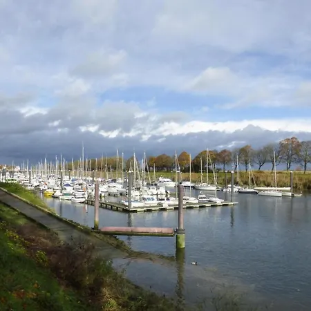 Townhouse Near Bay Of Somme And Beaches, Cleaning Included *