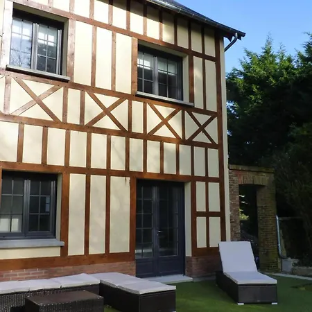 Townhouse Near Bay Of Somme And Beaches, Cleaning Included Holiday home *